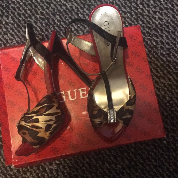 Heels - Picture 2 of 4